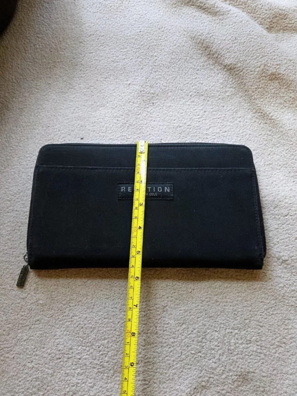 Reaction Kenneth Cole Travel Wallet Black Nylon Zip In Good pre-loved condition